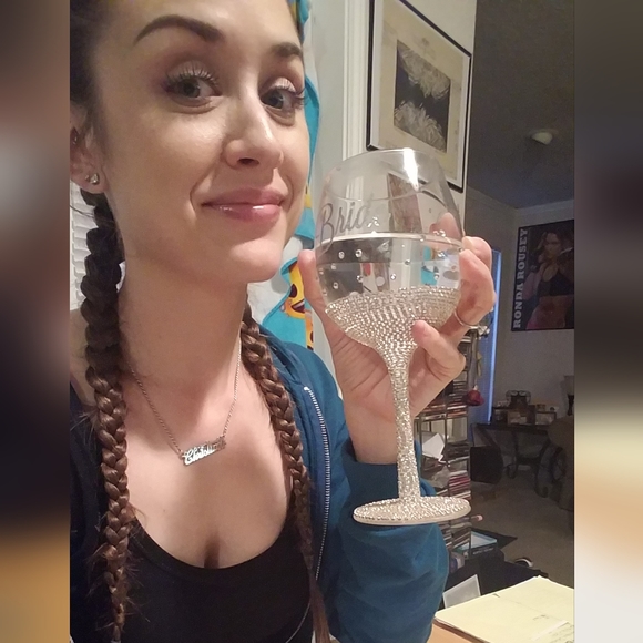 Meet your Posher, Christianne - Picture 2 of 2